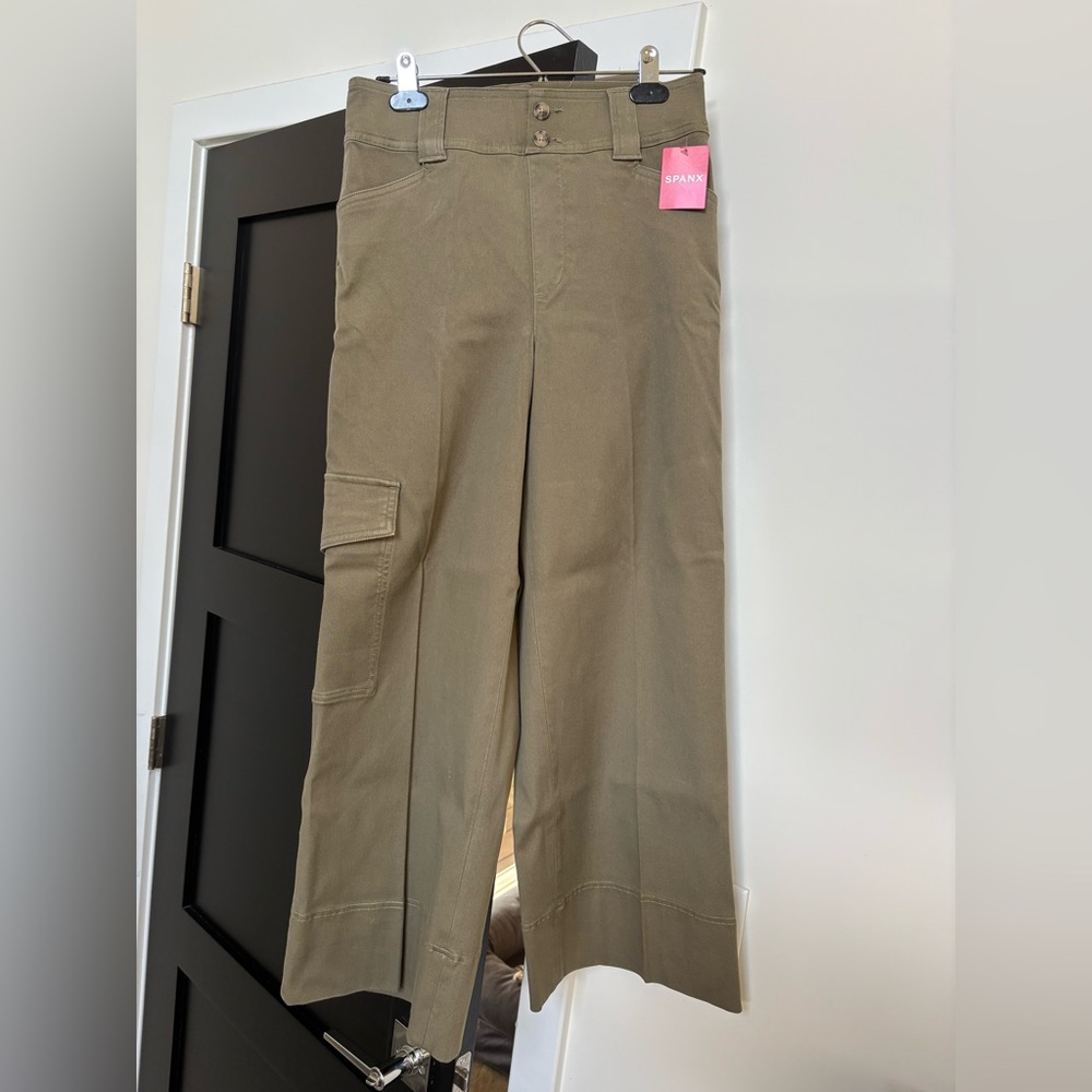 NWT SPANX Olive Green Cropped Wide Leg Cargo Pants